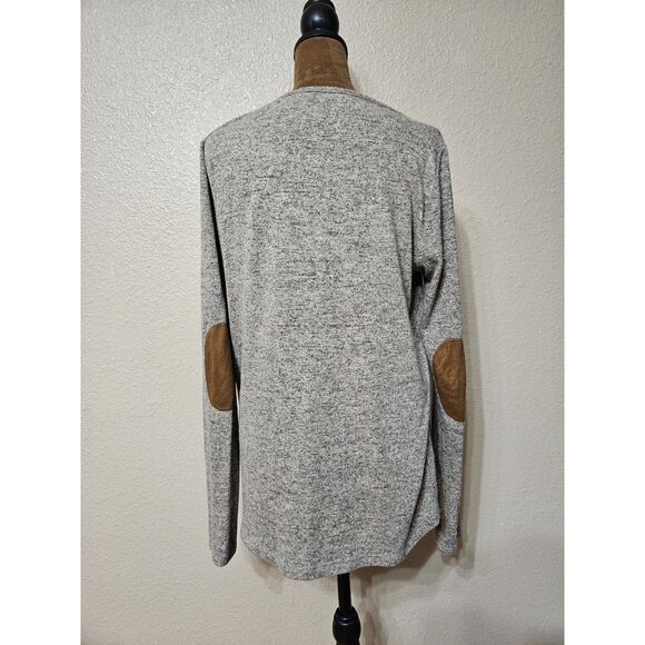 Pink Clover Women’s Ash Gray Knit Top M-L Button Shoulder Suede Elbow Patch - Picture 2 of 2